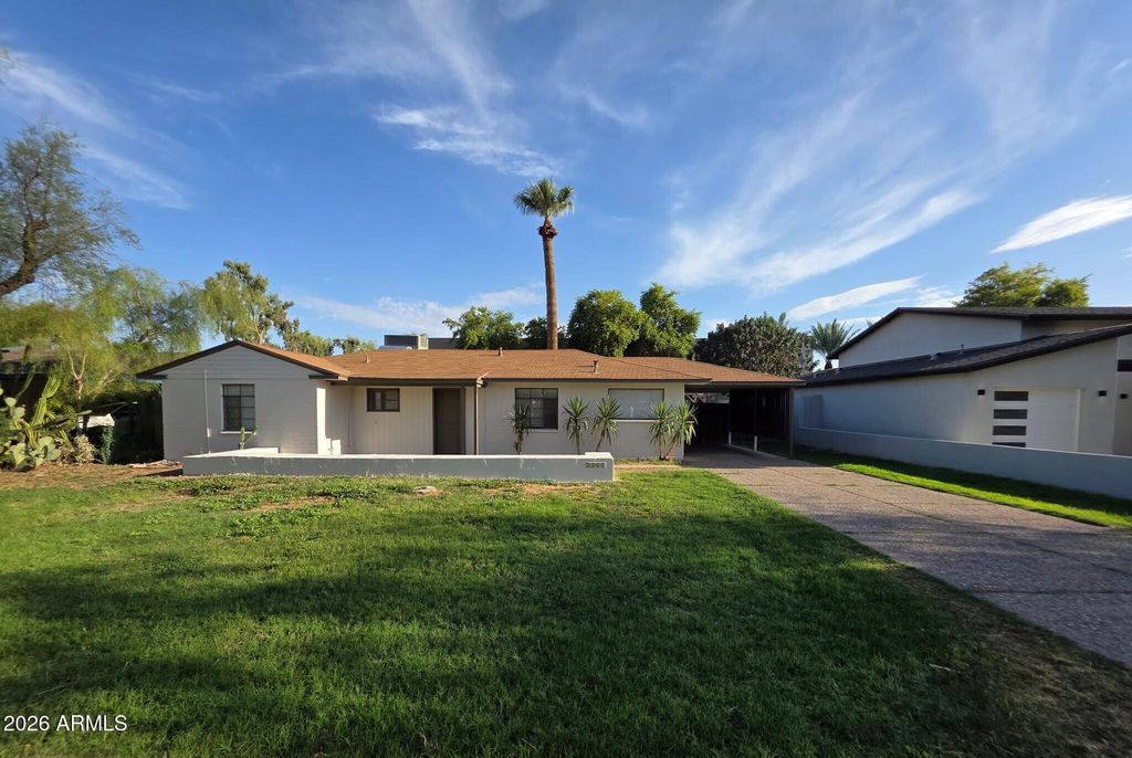 3207 E MEDLOCK Drive, Phoenix, AZ 85018