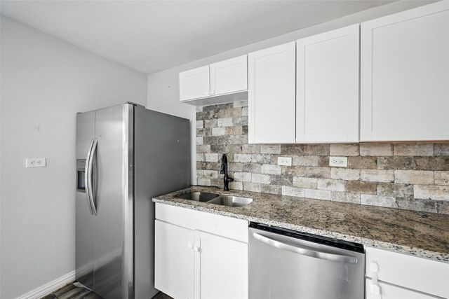 734 Thompson Drive A and B, Lake Dallas, TX 75065