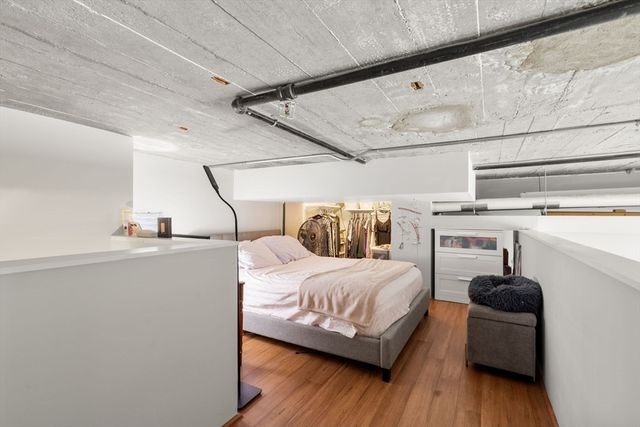 156 Porter St 240, Boston, MA 02128