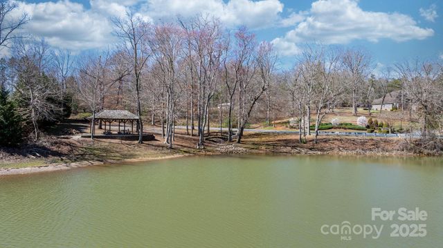 5280 Antler Creek Drive 25, Granite Falls, NC 28630