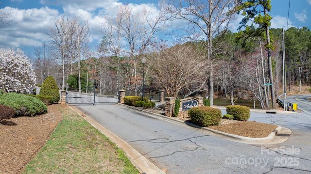 5280 Antler Creek Drive 25, Granite Falls, NC 28630