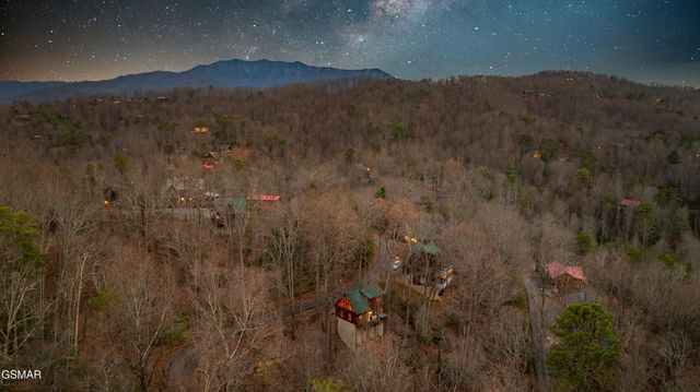 2457 N School House Gap Road, Sevierville, TN 37876