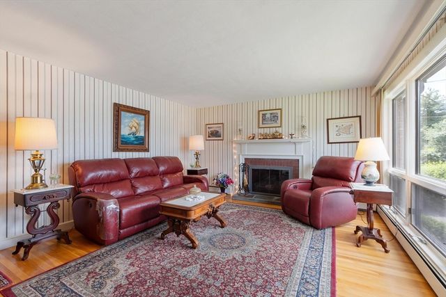 36 Baldwin Hill Road, Littleton, MA 01460