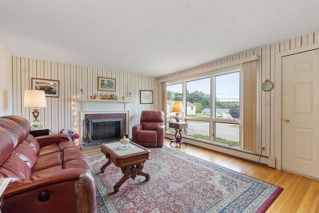 36 Baldwin Hill Road, Littleton, MA 01460