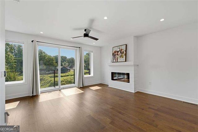 1300 Memorial Drive SE 16, Atlanta, GA 30317