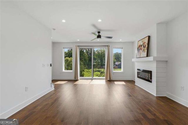 1300 Memorial Drive SE 16, Atlanta, GA 30317