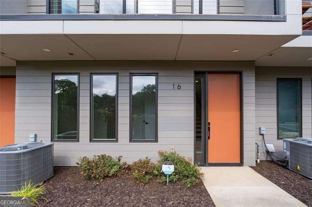 1300 Memorial Drive SE 16, Atlanta, GA 30317
