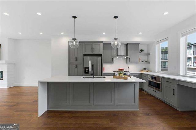 1300 Memorial Drive SE 16, Atlanta, GA 30317