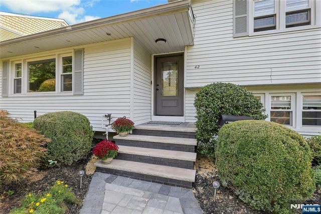 42 Eastbrook Drive, River Edge, NJ 07661