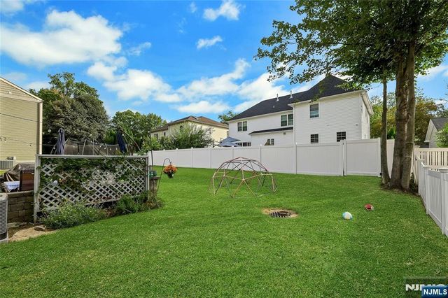 42 Eastbrook Drive, River Edge, NJ 07661