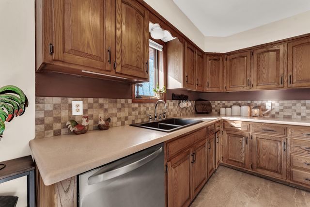 1407 N 14th Street, Ozark, MO 65721