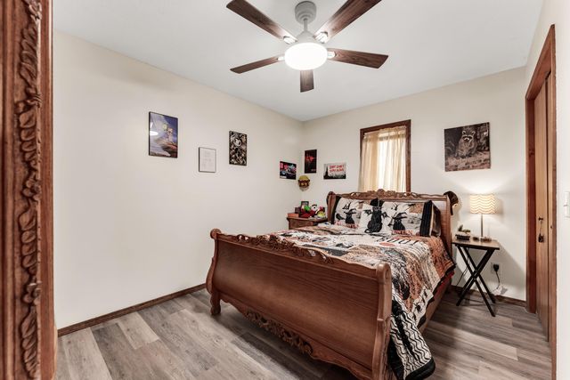 1407 N 14th Street, Ozark, MO 65721