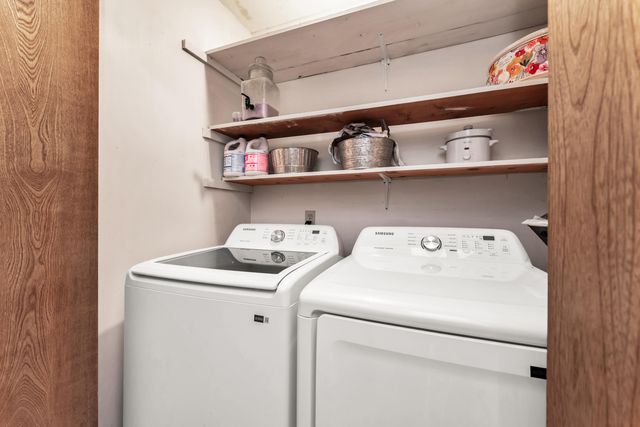 1407 N 14th Street, Ozark, MO 65721