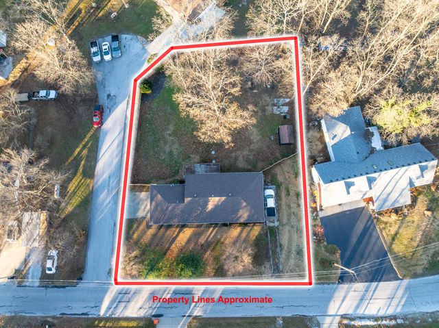 1407 N 14th Street, Ozark, MO 65721