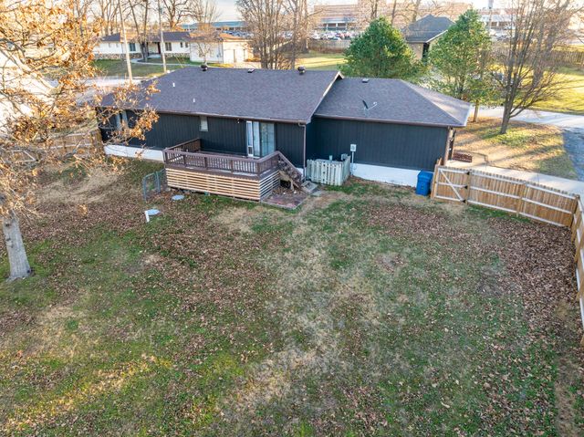 1407 N 14th Street, Ozark, MO 65721