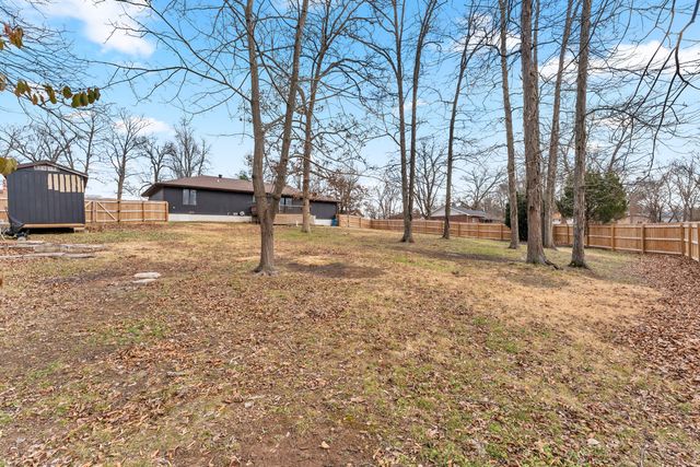 1407 N 14th Street, Ozark, MO 65721