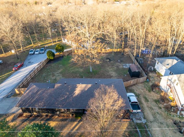 1407 N 14th Street, Ozark, MO 65721