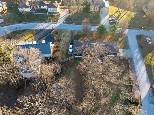 1407 N 14th Street, Ozark, MO 65721