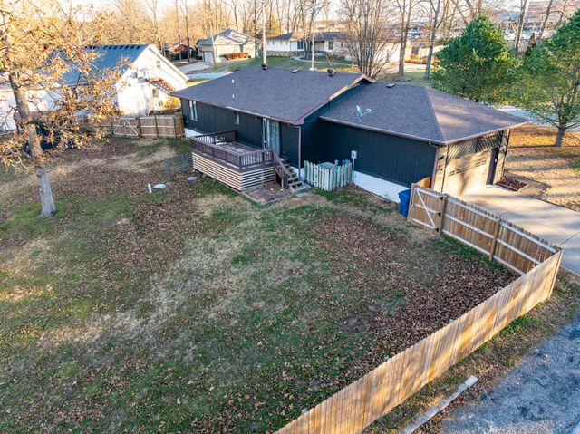 1407 N 14th Street, Ozark, MO 65721