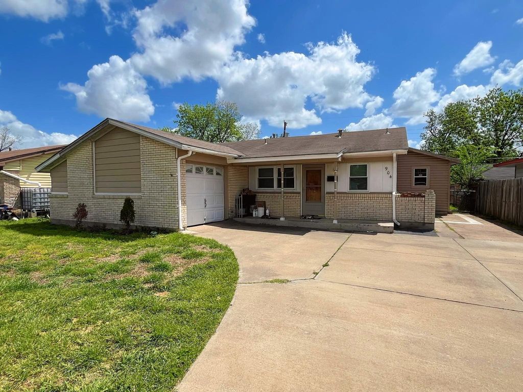 904 Miranda Drive, Mesquite, TX 75149