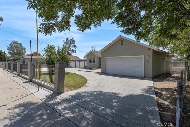 16397 Orange Way, Fontana, CA 92335