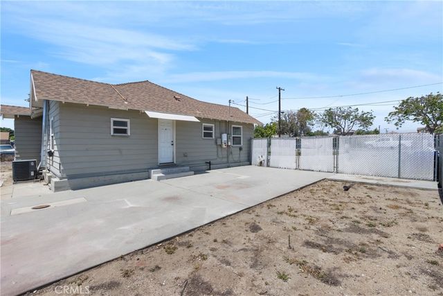 16397 Orange Way, Fontana, CA 92335