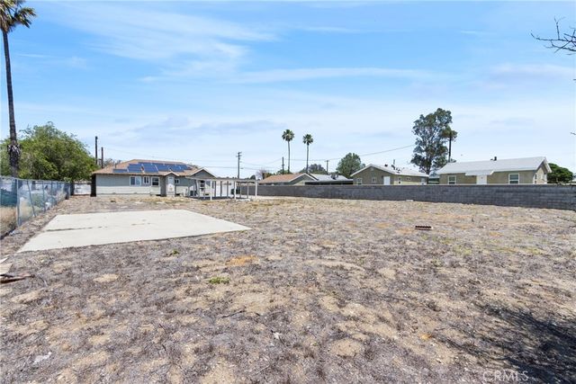 16397 Orange Way, Fontana, CA 92335