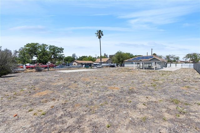 16397 Orange Way, Fontana, CA 92335