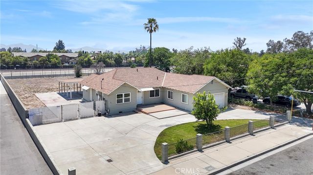 16397 Orange Way, Fontana, CA 92335