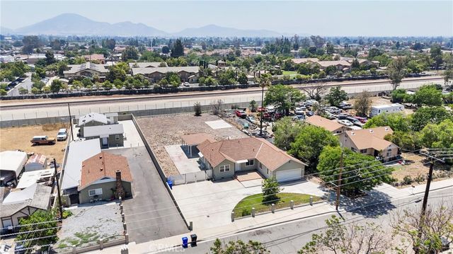 16397 Orange Way, Fontana, CA 92335