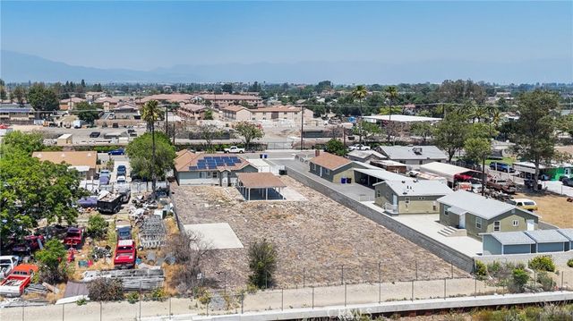 16397 Orange Way, Fontana, CA 92335