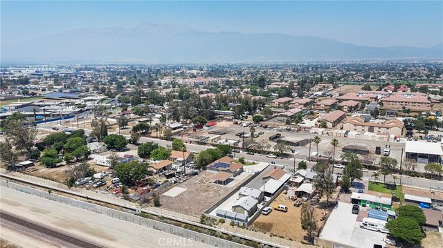 16397 Orange Way, Fontana, CA 92335