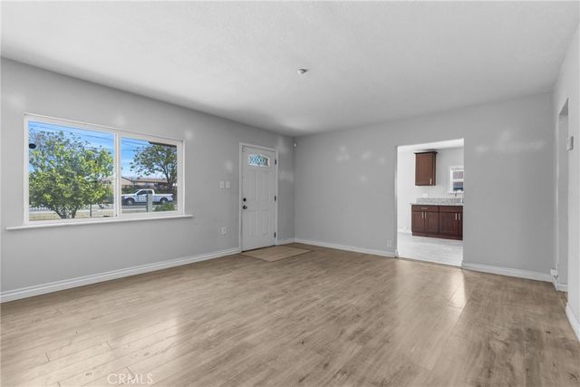 16397 Orange Way, Fontana, CA 92335