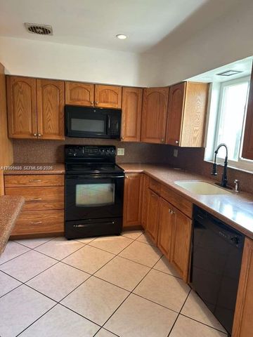 2458 Plunkett St 0, Hollywood, FL 33020