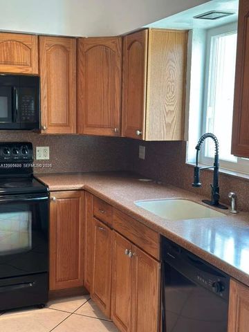 2458 Plunkett St 0, Hollywood, FL 33020