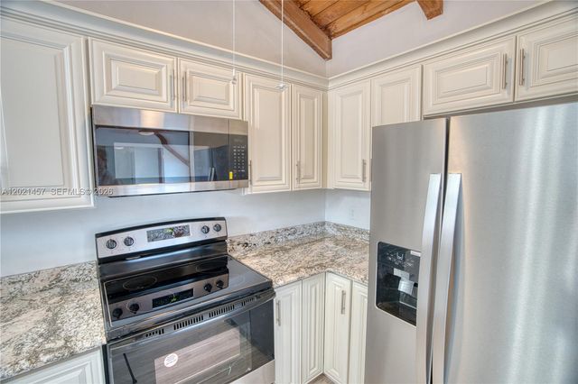 8015 SW 21st Court, Davie, FL 33324