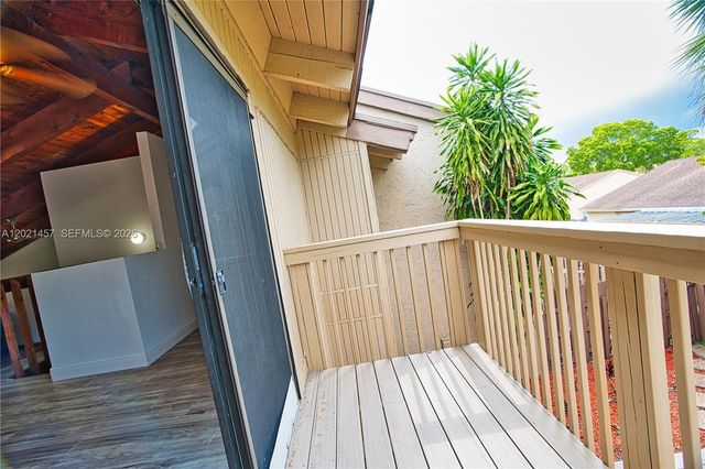 8015 SW 21st Court, Davie, FL 33324