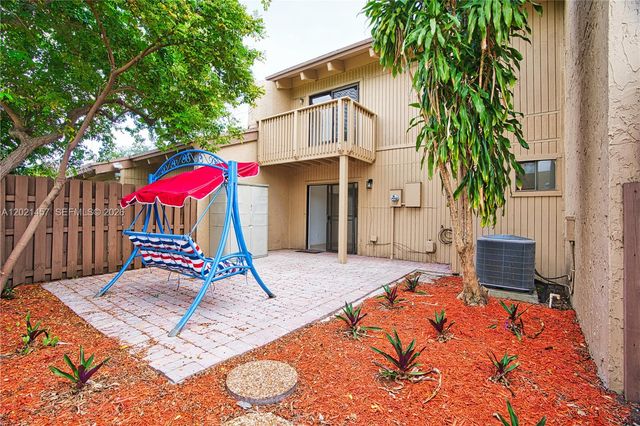 8015 SW 21st Court, Davie, FL 33324