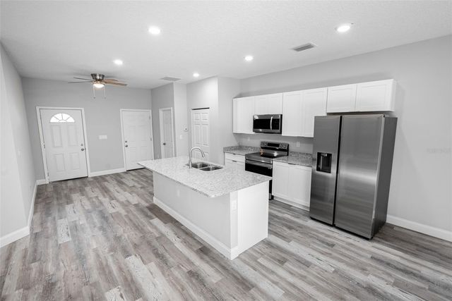2642 MAGNOLIA CIRCLE, Lake Wales, FL 33898