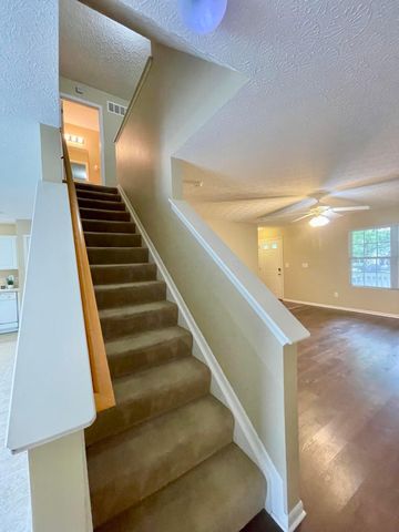 6153 Albany Way Drive, Westerville, OH 43081