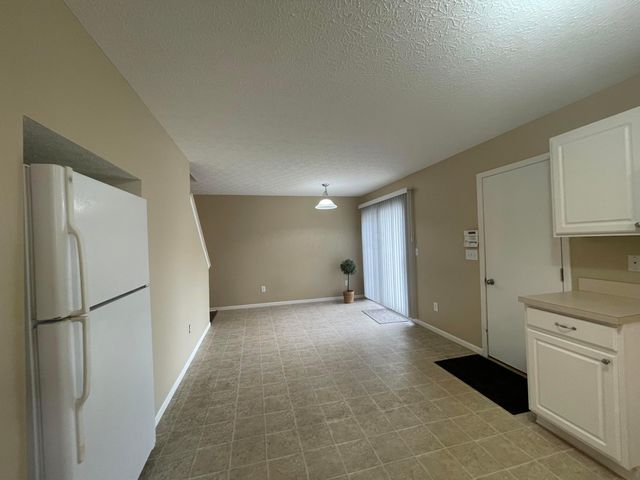 6153 Albany Way Drive, Westerville, OH 43081