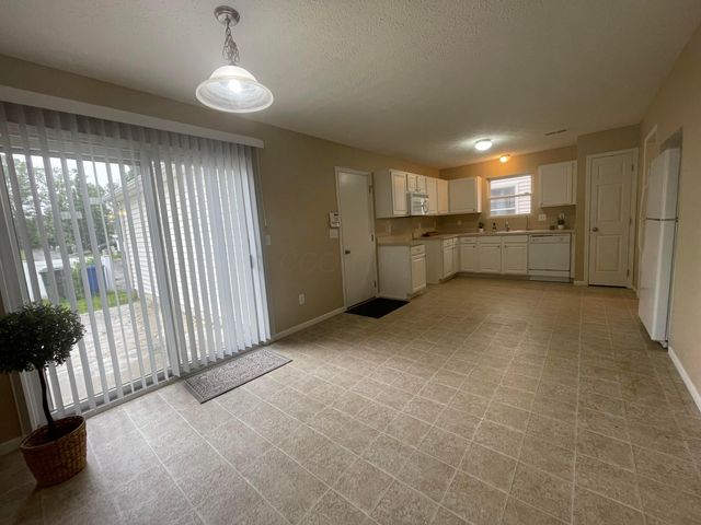 6153 Albany Way Drive, Westerville, OH 43081