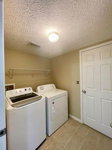 6153 Albany Way Drive, Westerville, OH 43081
