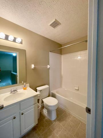 6153 Albany Way Drive, Westerville, OH 43081