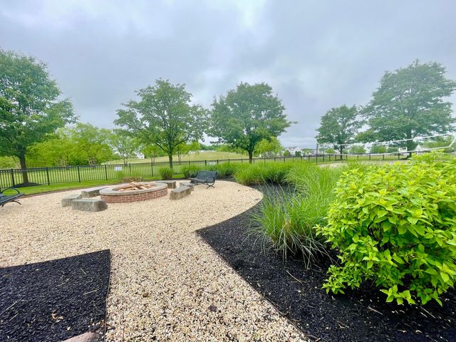 6153 Albany Way Drive, Westerville, OH 43081