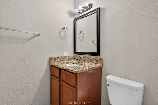 4401 Carter Creek Parkway 13, Bryan, TX 77802
