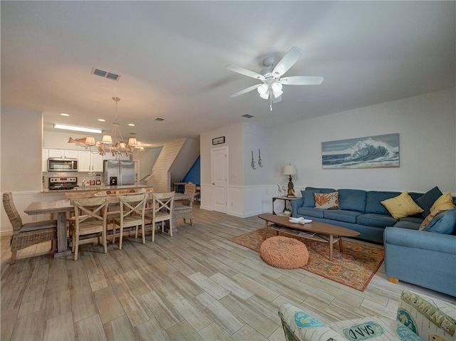 1813 S 11th 502, Port Aransas, TX 78373