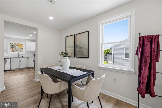 945 RENFREW, Baltimore, MD 21221