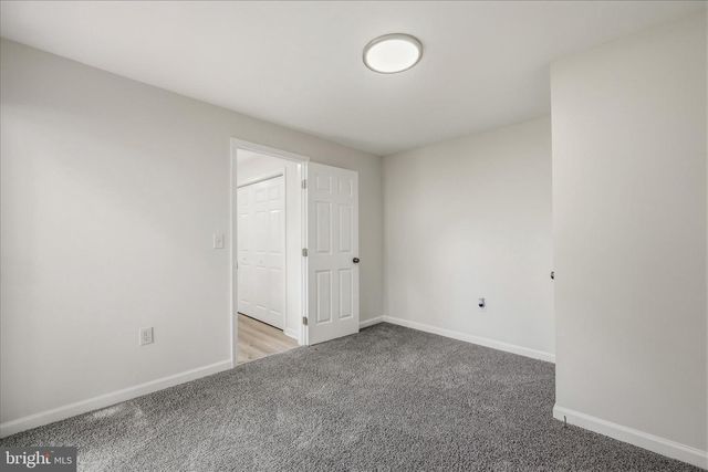 945 RENFREW, Baltimore, MD 21221