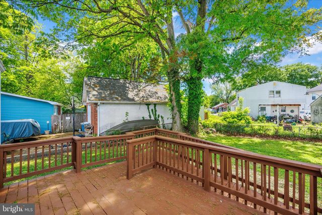 945 RENFREW, Baltimore, MD 21221
